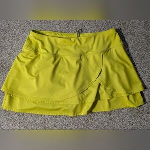Athleta Fly By Vibrant Yellow Skorts